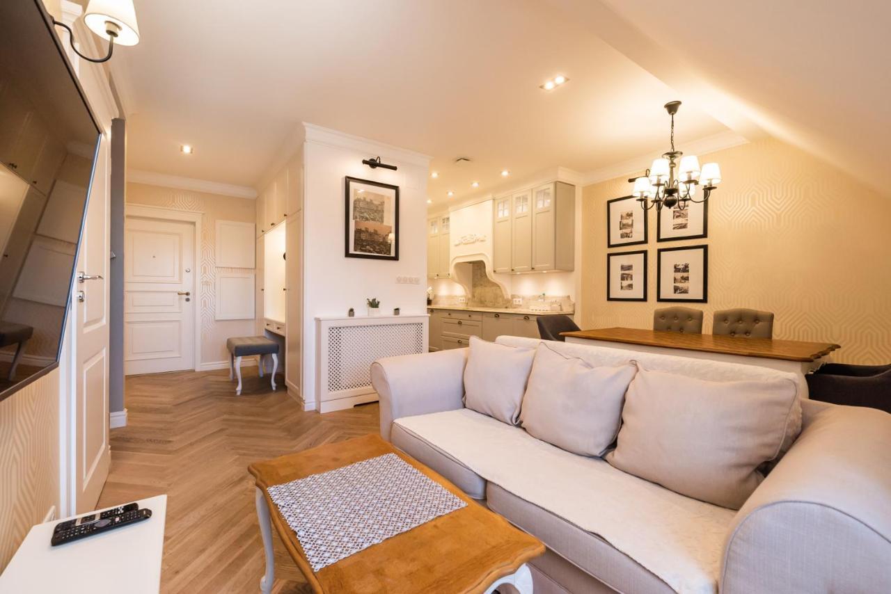 Lovely Apartment In The Heart Of Варшава Екстер'єр фото